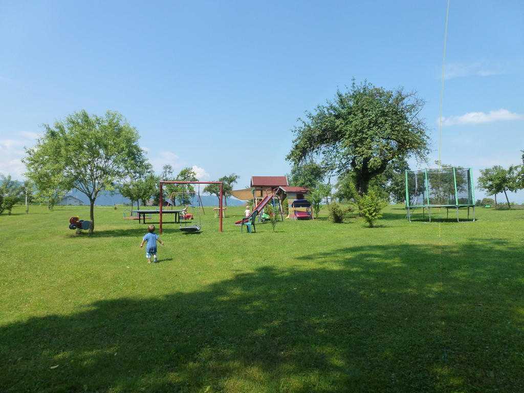 Appartement Landhaus Felsenkeller Sankt Kanzian am Klopeiner See Bagian luar foto