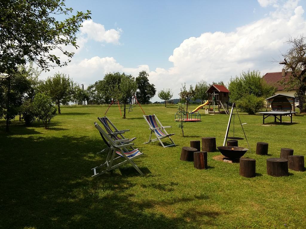 Appartement Landhaus Felsenkeller Sankt Kanzian am Klopeiner See Bagian luar foto